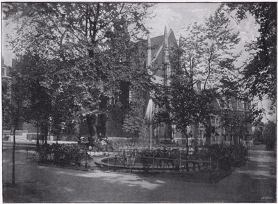 Fountain Court, Temple